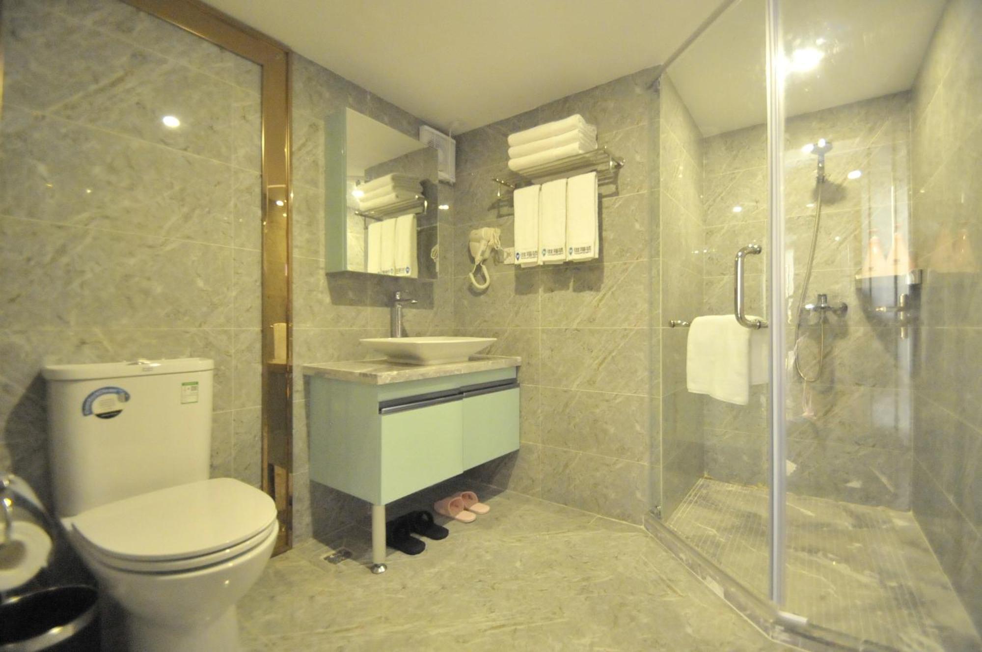 Waifiden Duplex Hotel Apartment Zhongyong Jinyu Branch-Free Shuttle Bus During The Canton Fair Eksteriør billede