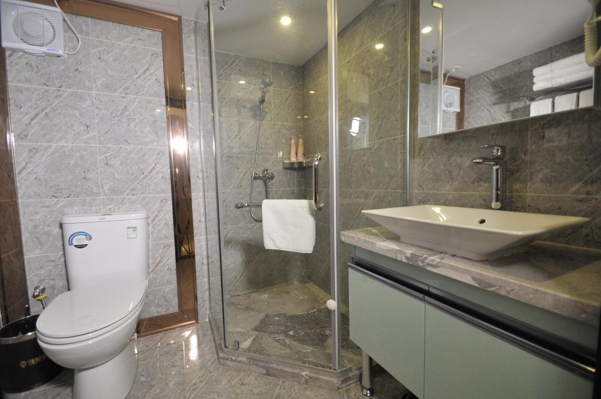Waifiden Duplex Hotel Apartment Zhongyong Jinyu Branch-Free Shuttle Bus During The Canton Fair Eksteriør billede