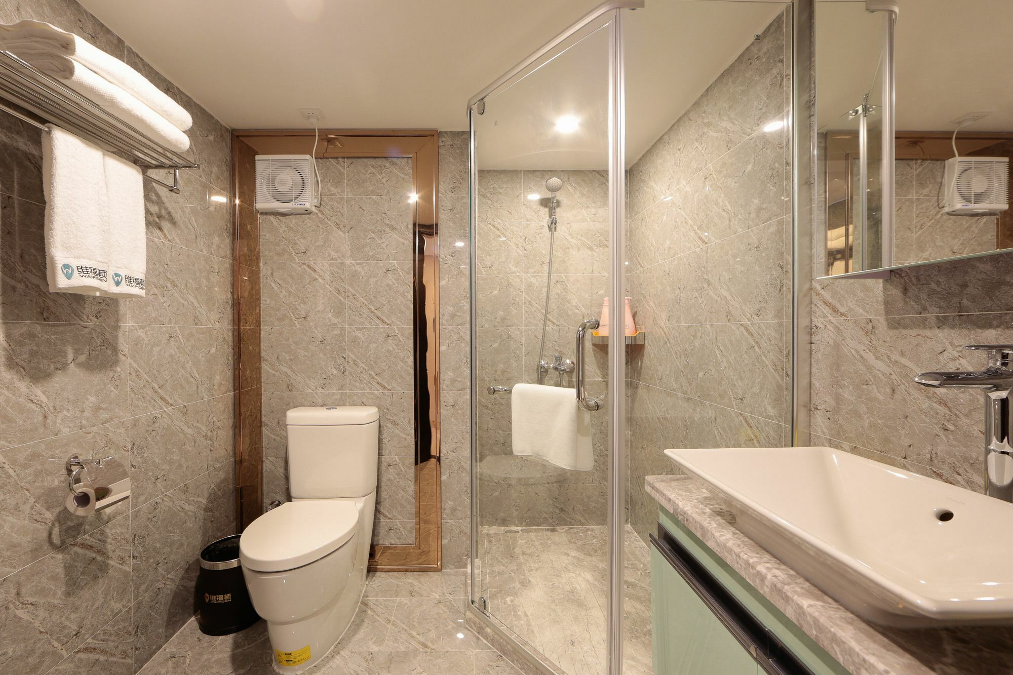 Waifiden Duplex Hotel Apartment Zhongyong Jinyu Branch-Free Shuttle Bus During The Canton Fair Eksteriør billede
