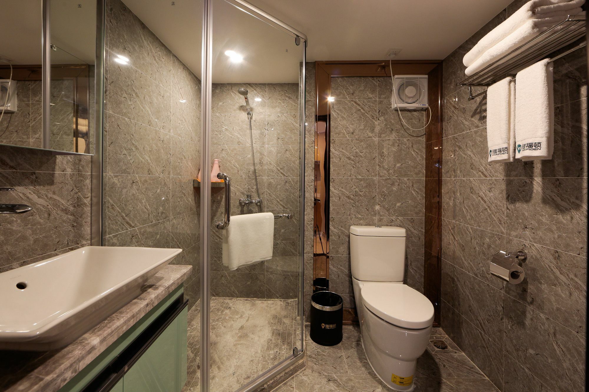 Waifiden Duplex Hotel Apartment Zhongyong Jinyu Branch-Free Shuttle Bus During The Canton Fair Eksteriør billede