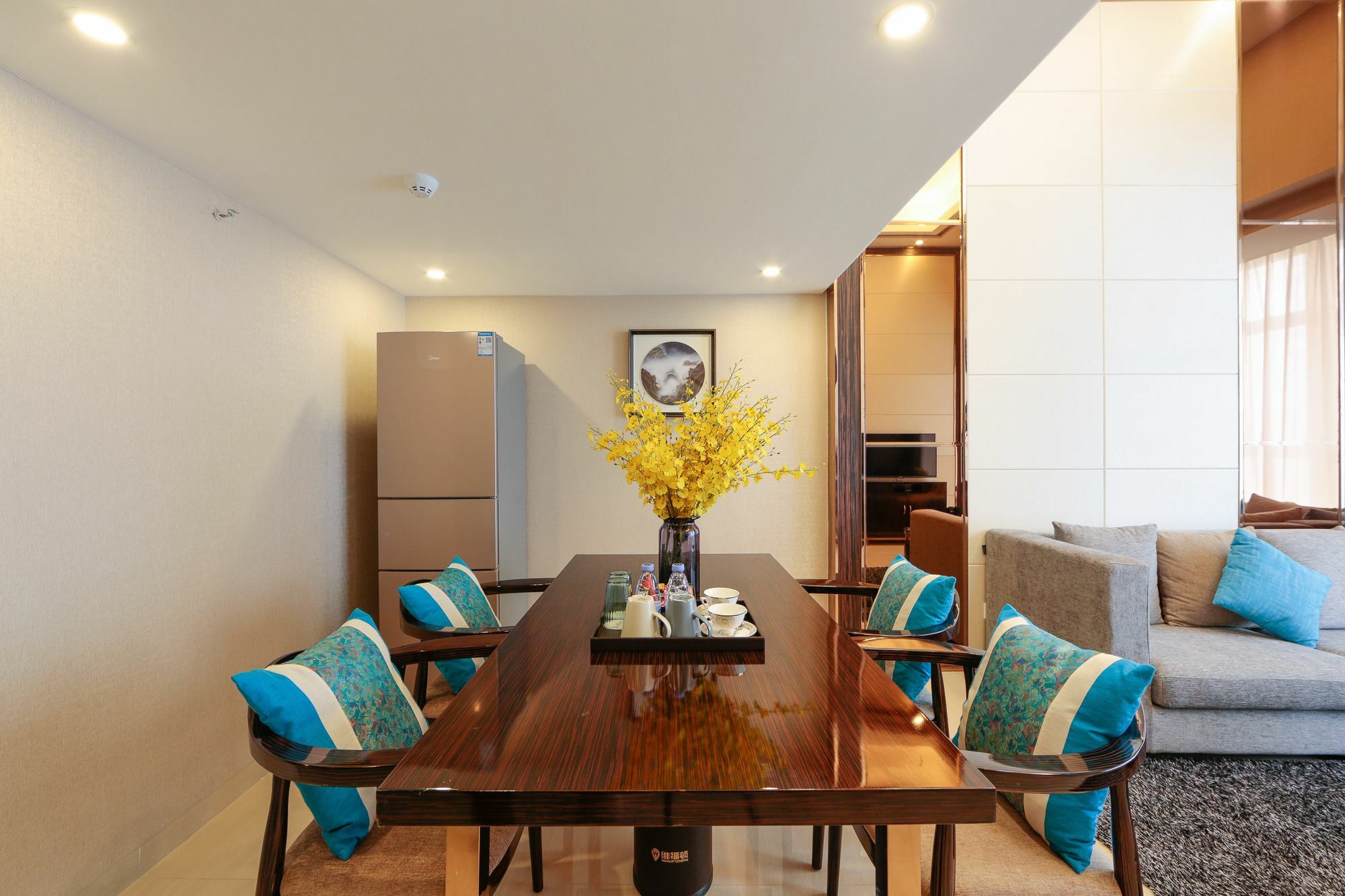 Waifiden Duplex Hotel Apartment Zhongyong Jinyu Branch-Free Shuttle Bus During The Canton Fair Eksteriør billede